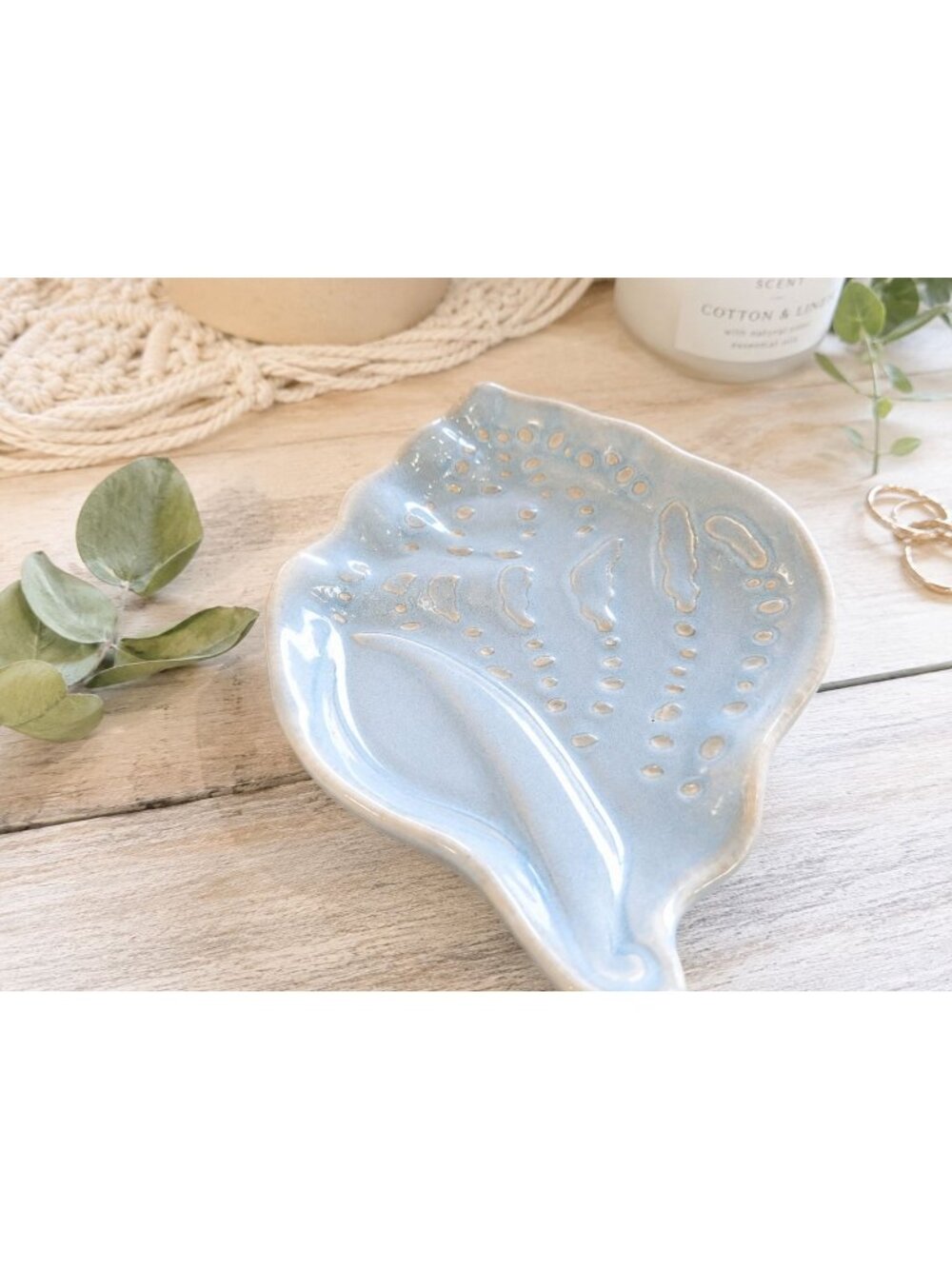 Cindy Crawford Style Blue Ceramic Leaf Dish Trinket Tray Vanity Catchall 7.5x5.2 - Picture 4 of 4